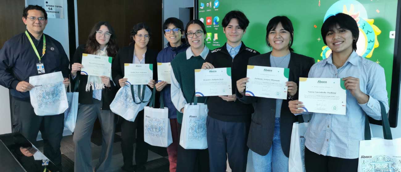 La Cooperativa de Ahorro y Crédito Abaco Organiza Exitosa Pasantía para Alumnos del Colegio La Unión