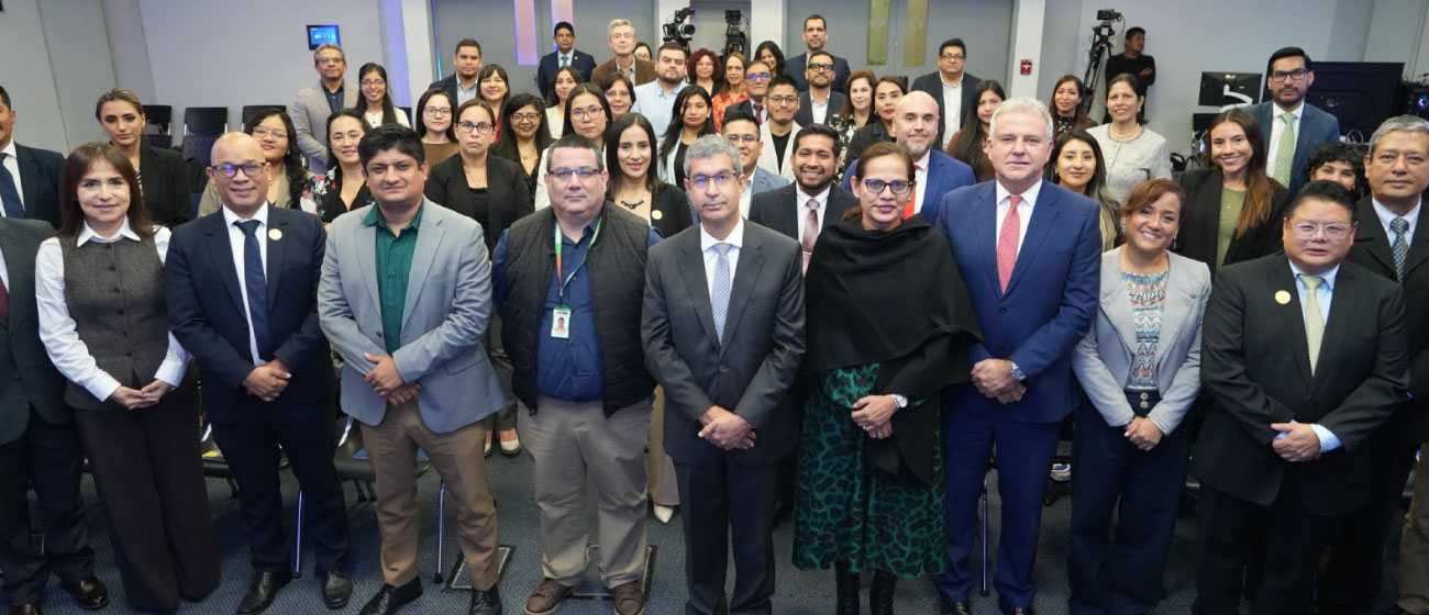 Abaco reafirma su compromiso con la educación financiera en la ceremonia de premiación de la Semana Mundial del Ahorro 2026