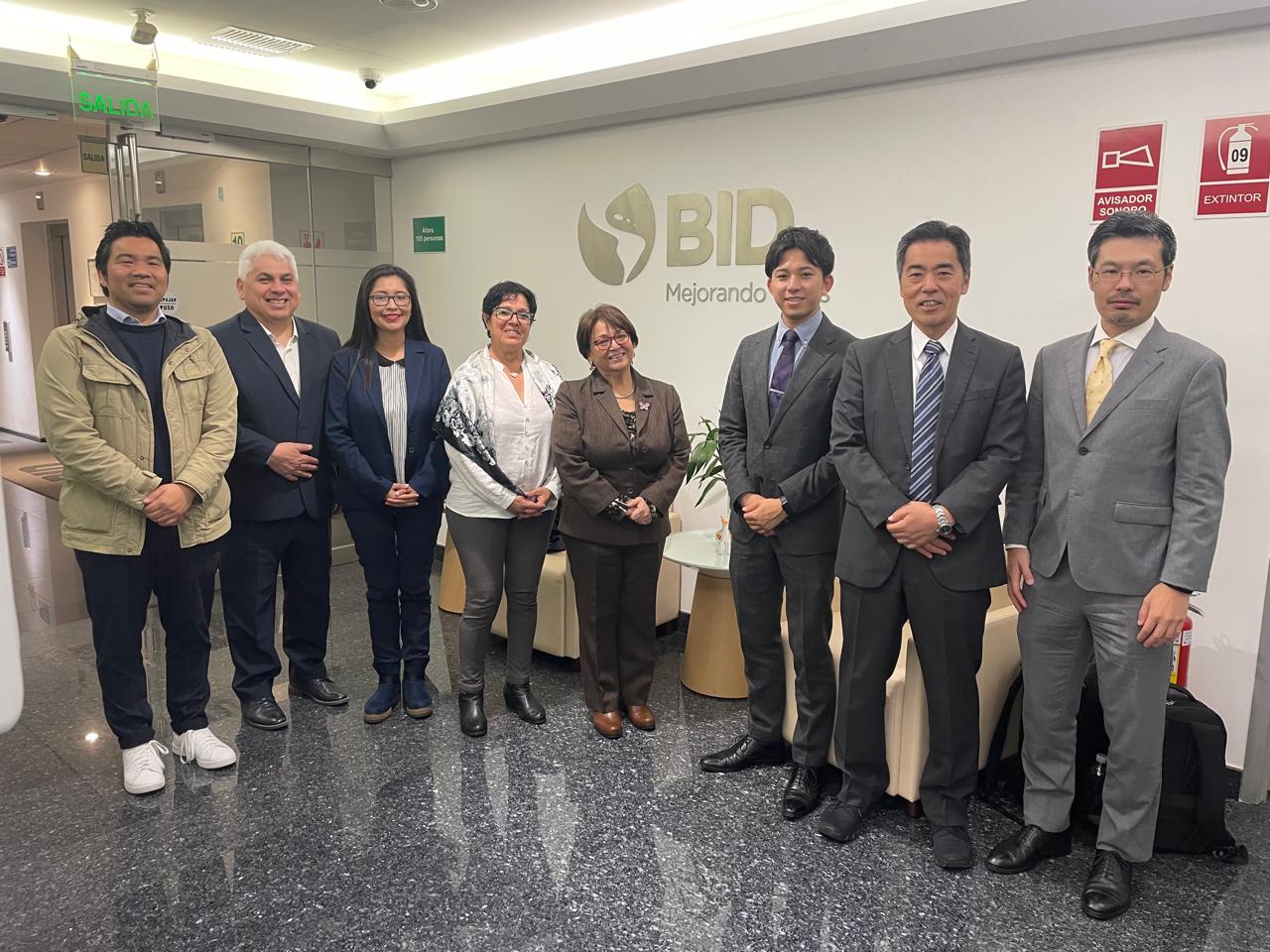 https://www.abaco.com.pe/assets/sources/1.%20Cooperativa%20Abaco%20y%20BID.jpeg